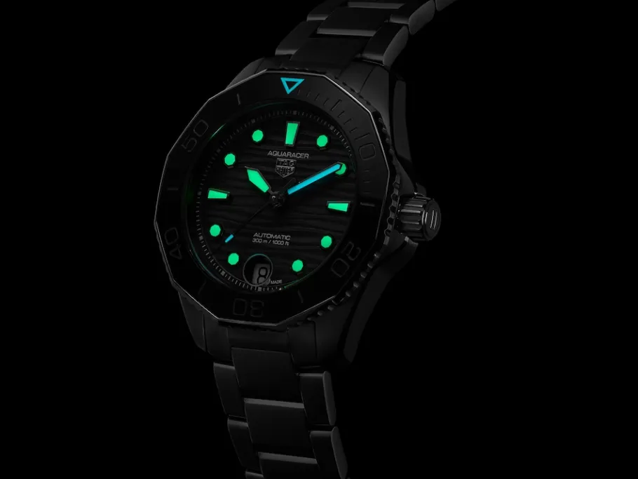 Shop TAG Heuer Aquaracer Professional 300 Date