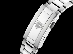 Shop TAG Heuer Aquaracer Professional 200 Solargraph