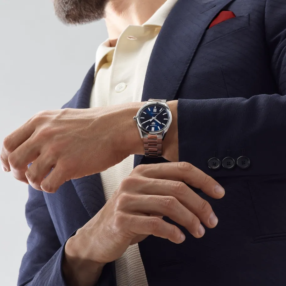 Store TAG Heuer Carrera Date